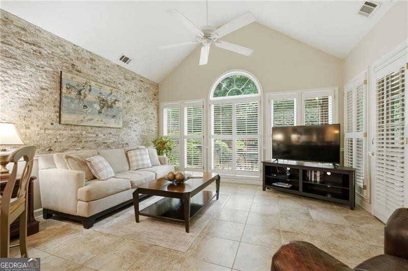 965 Knoll Crest Court Property Photo 60