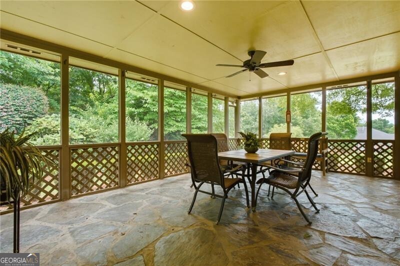 965 Knoll Crest Court Property Photo 65