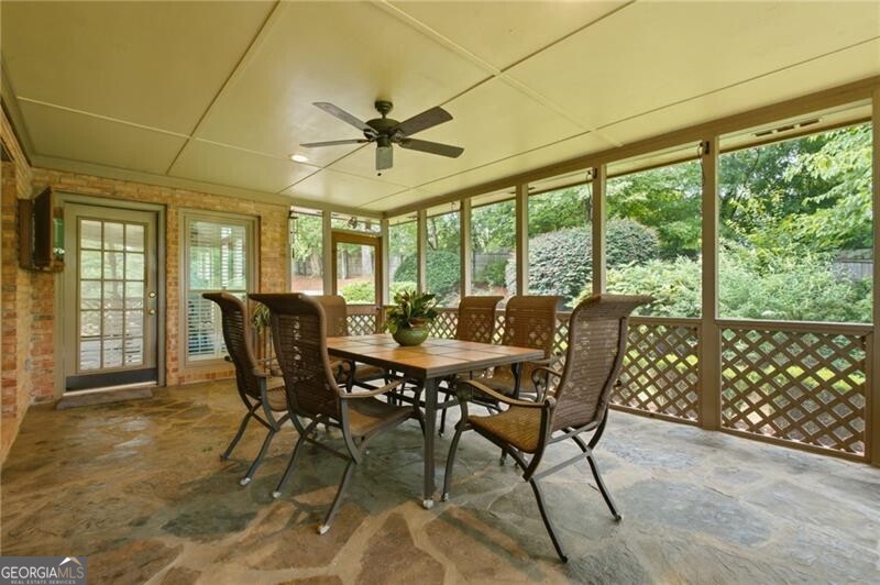 965 Knoll Crest Court Property Photo 68