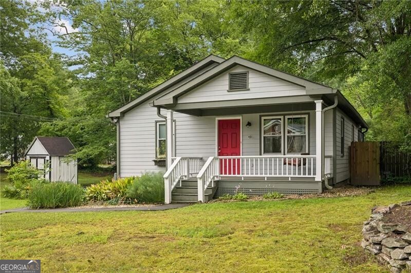 2580 Forrest Avenue Nw Property Photo 1