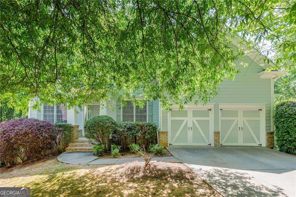 5678 Coopers Glen Court Sw Property Photo 1