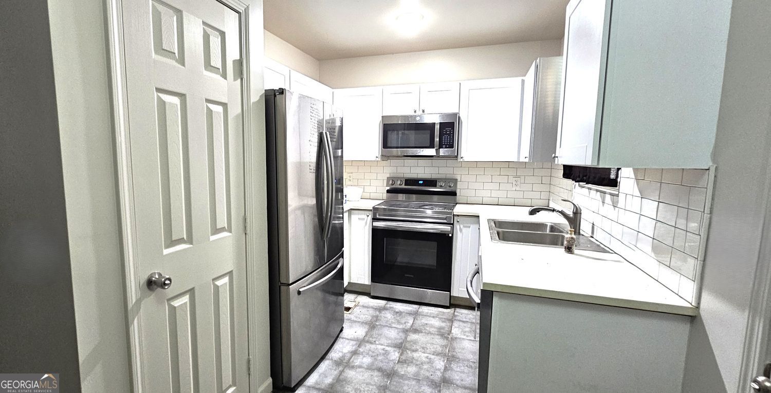 501 Pine Park Street # O Property Photo 5