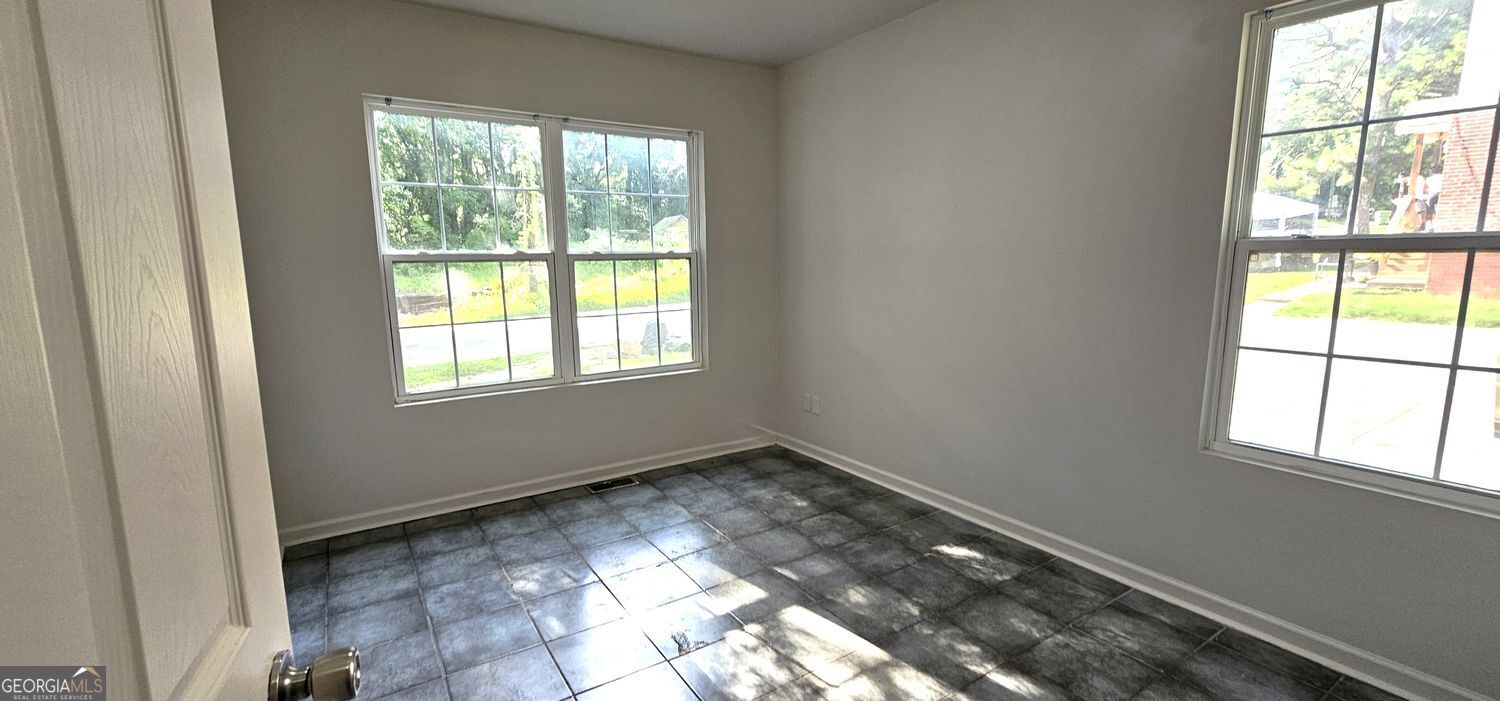 501 Pine Park Street # O Property Photo 8