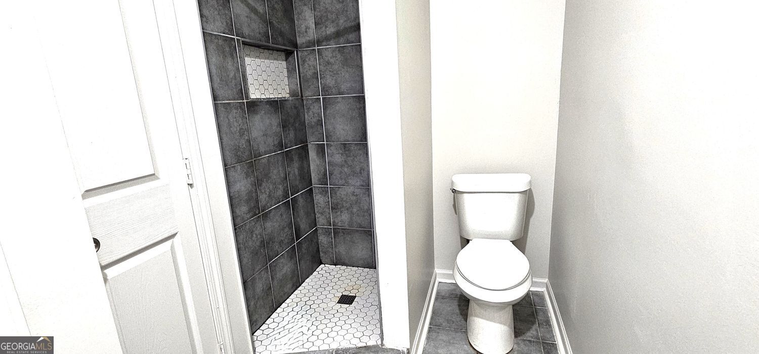 501 Pine Park Street # O Property Photo 10