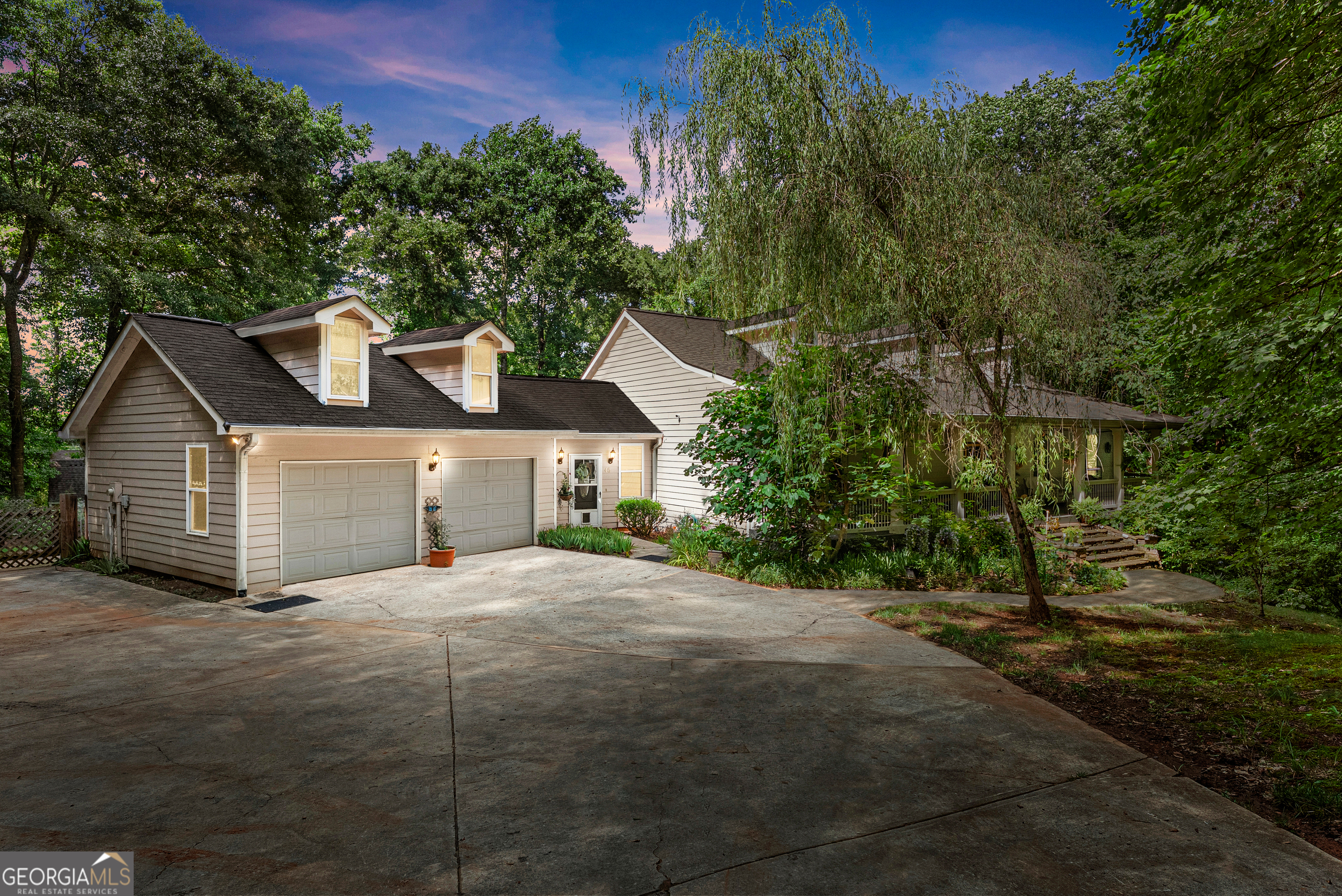 45 River Chase Property Photo 1