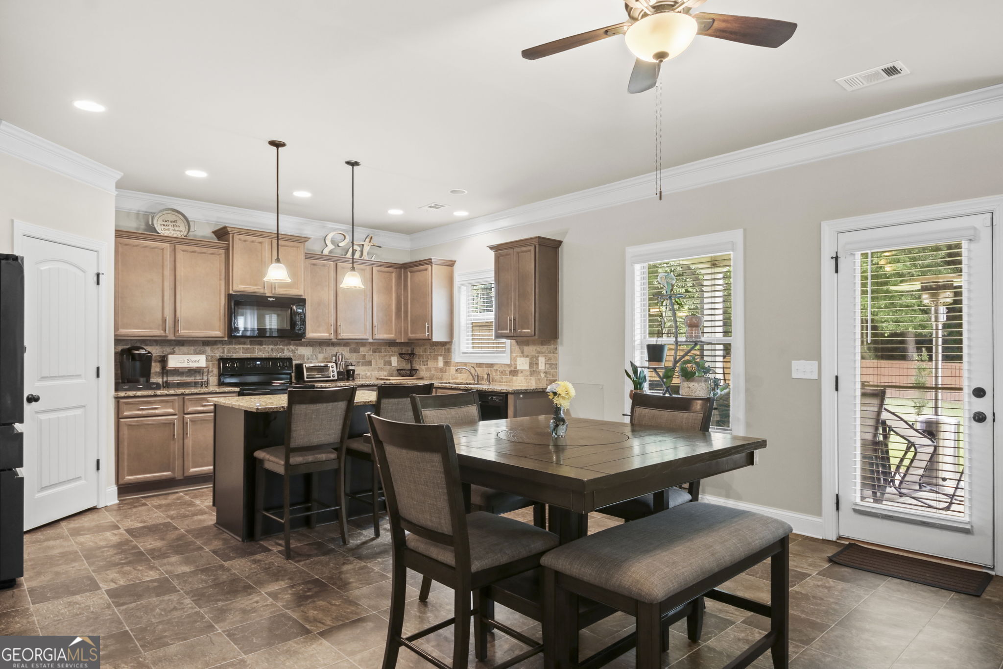 2524 Tomoka Drive Property Photo 9