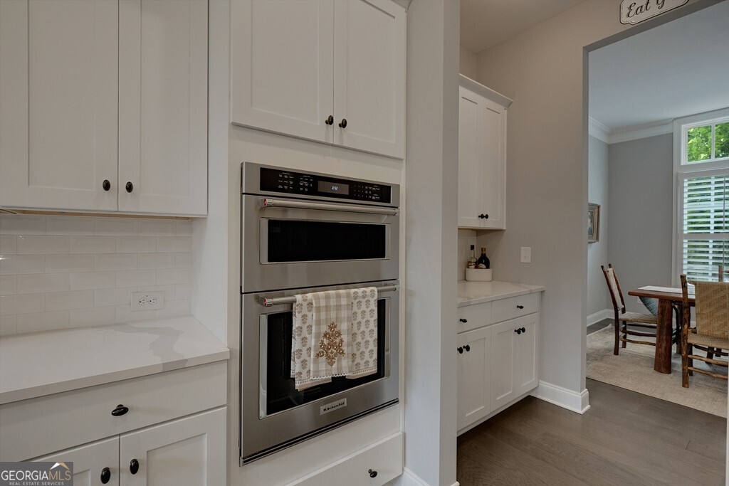 320 Harp Street Property Photo 12