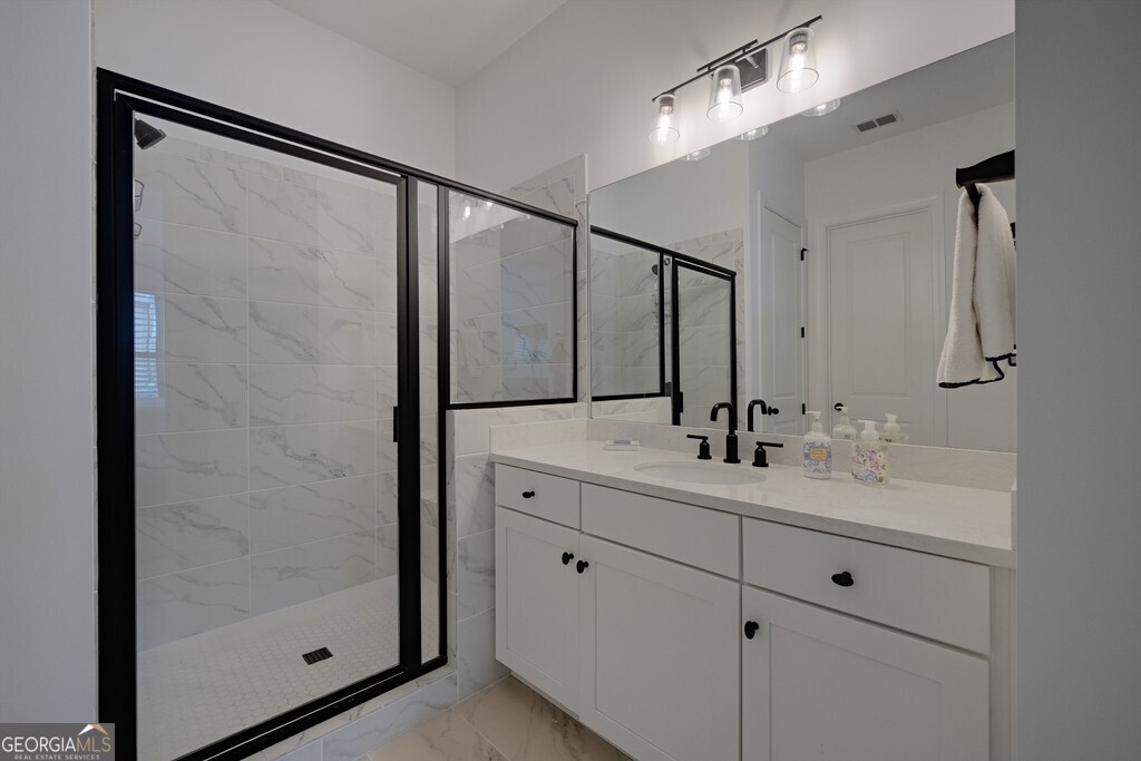 320 Harp Street Property Photo 27