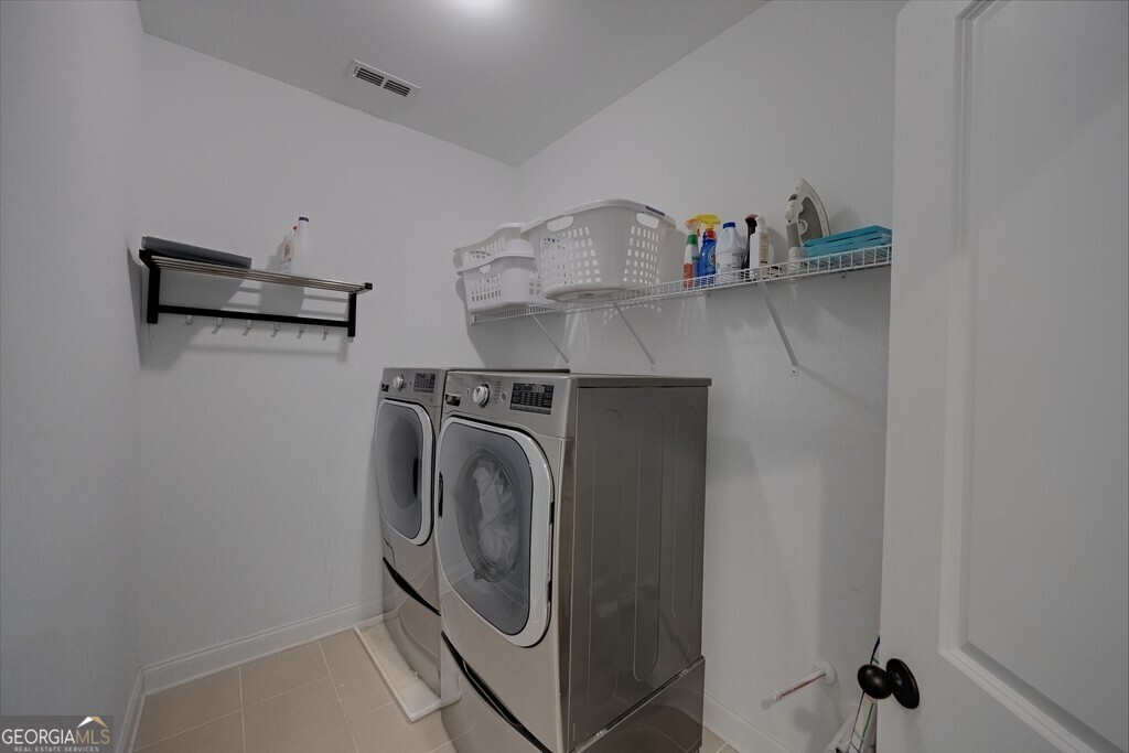 320 Harp Street Property Photo 60