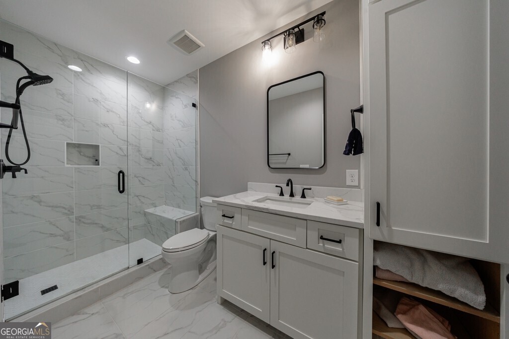 320 Harp Street Property Photo 77