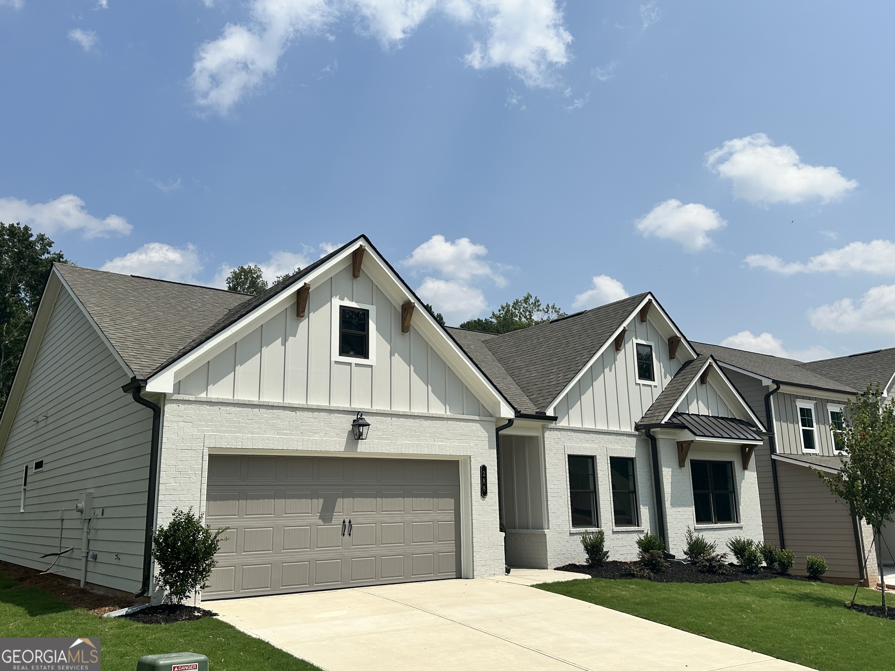 266 Wingate Drive Property Photo 2