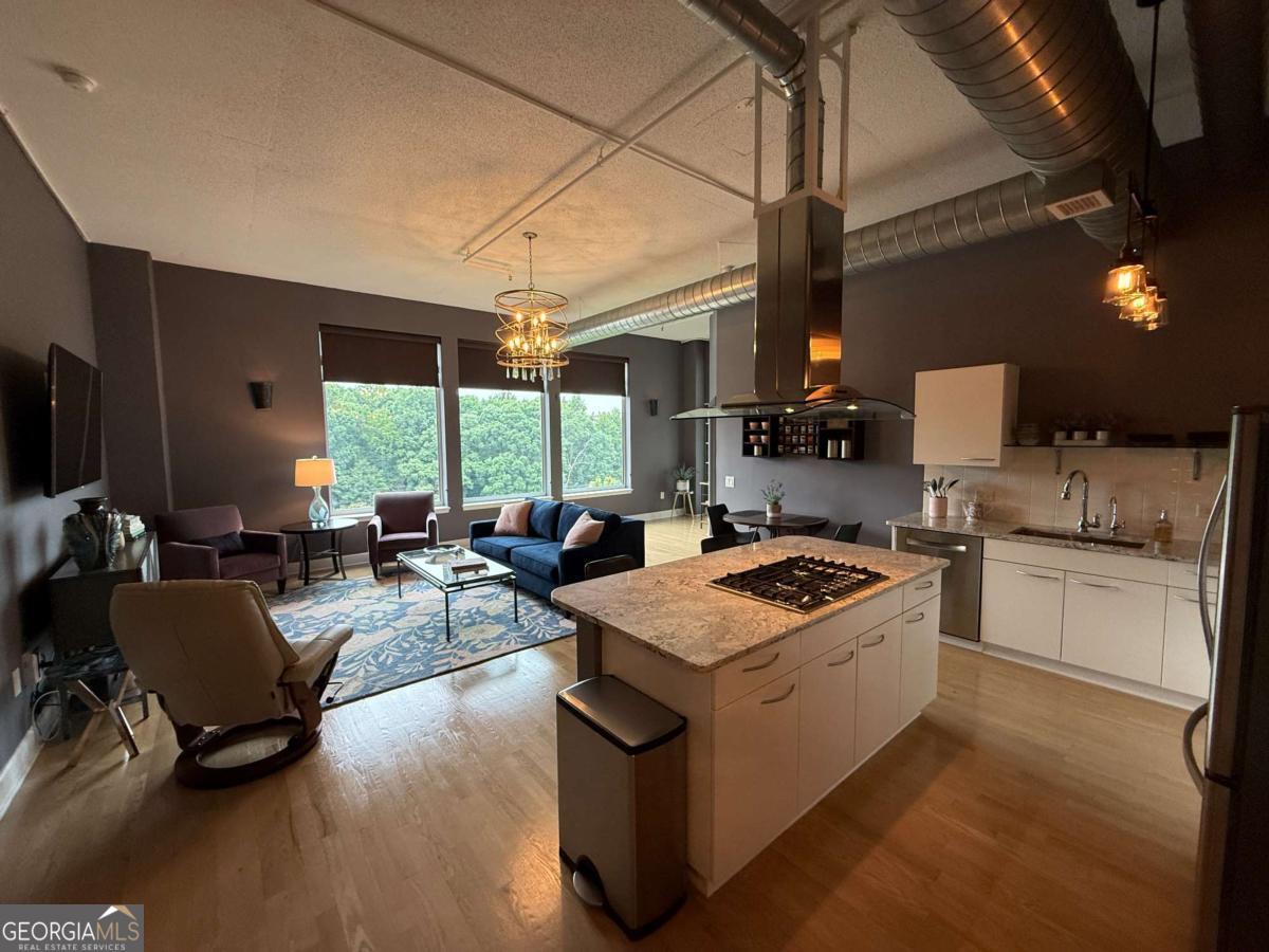3820 Roswell Road Ne # 709 Property Photo 1