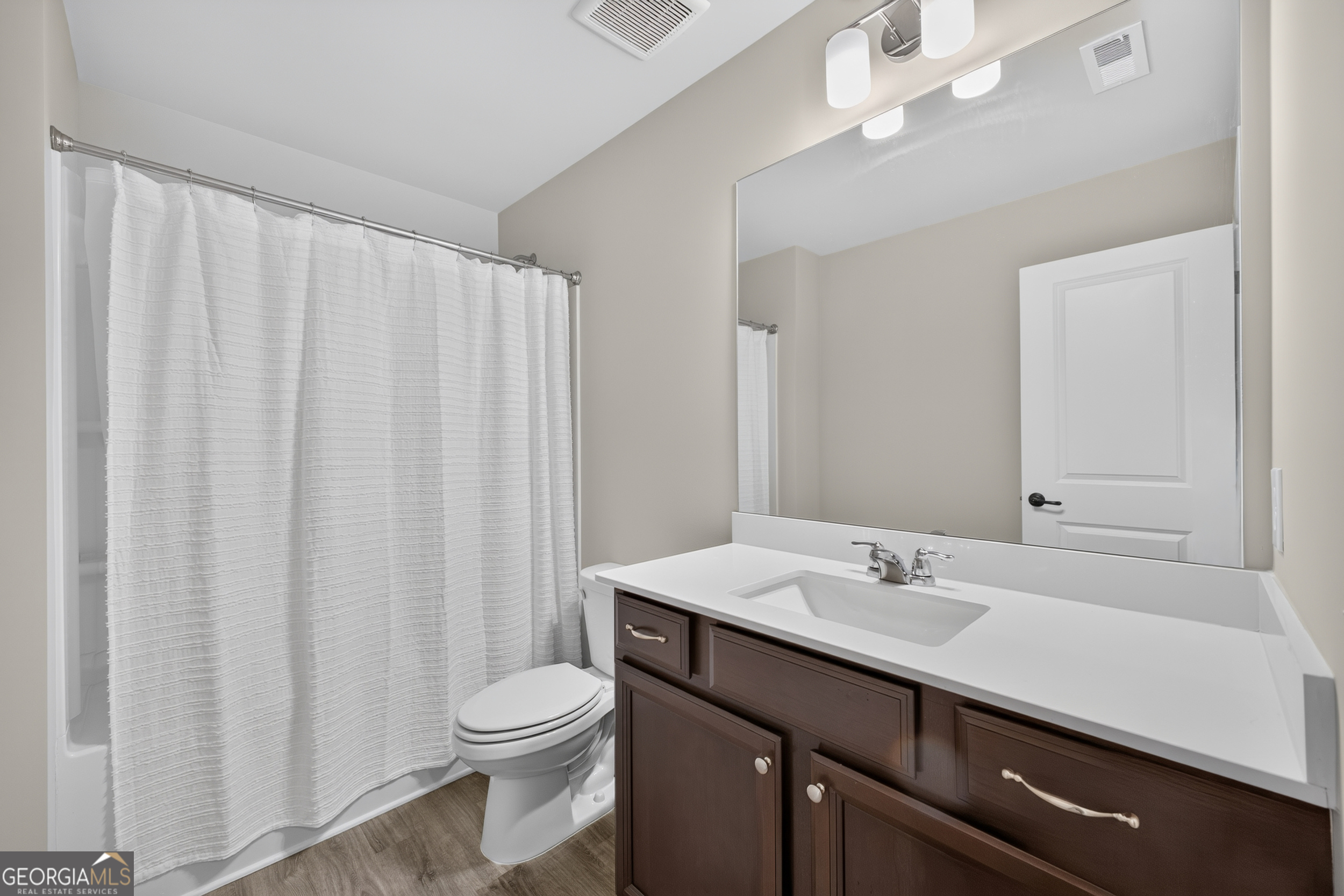 2111 Westside Drive Property Photo 22