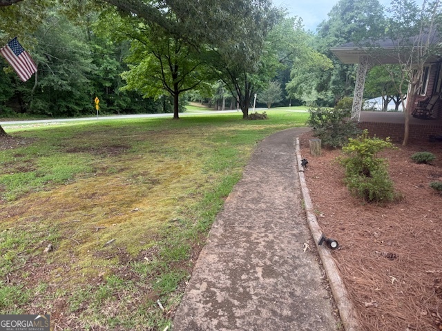 523 Parkdale Drive Property Photo 3
