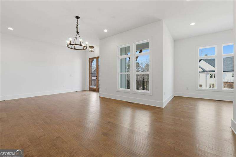 3985 Clifton Hill Court Property Photo 4