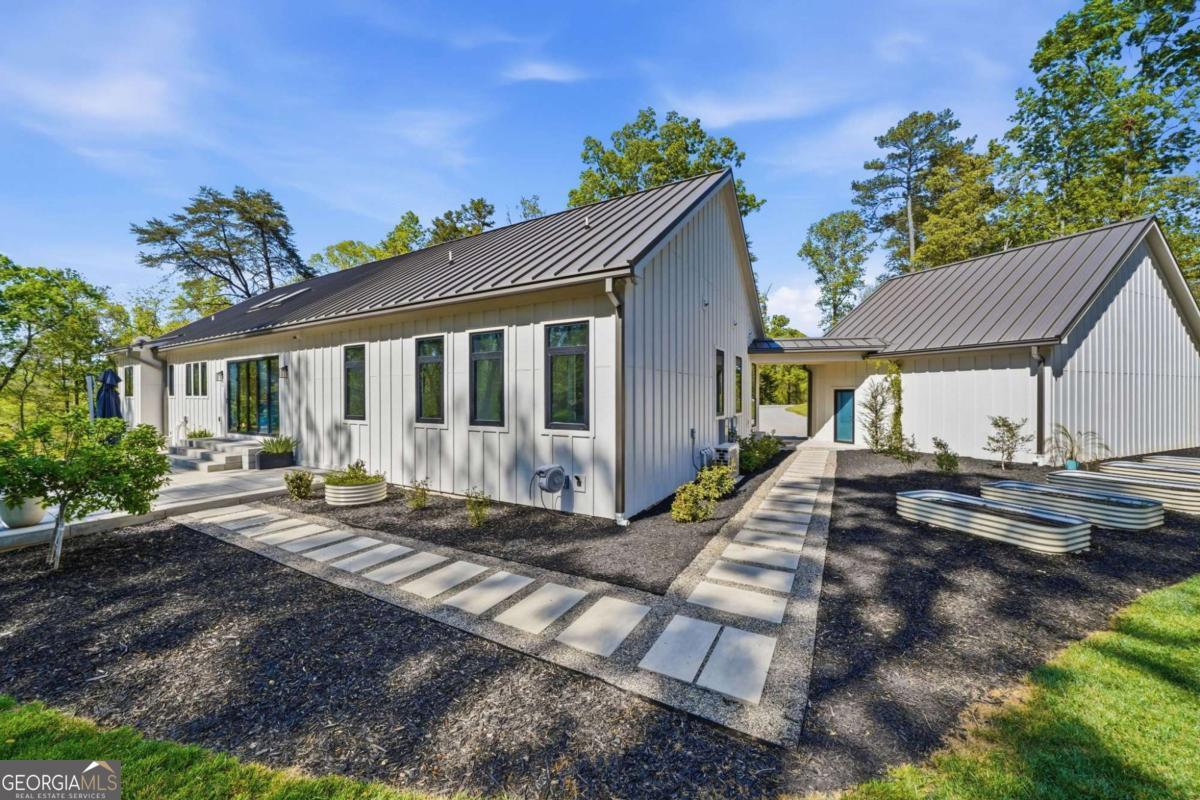 498 Old Mount Carmel Road