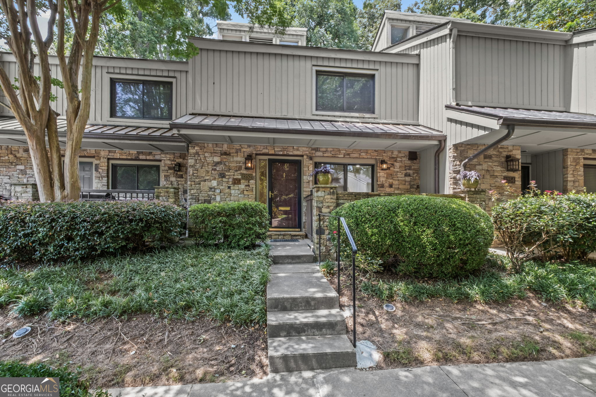 1252 Druid Knoll Drive Ne Property Photo 2