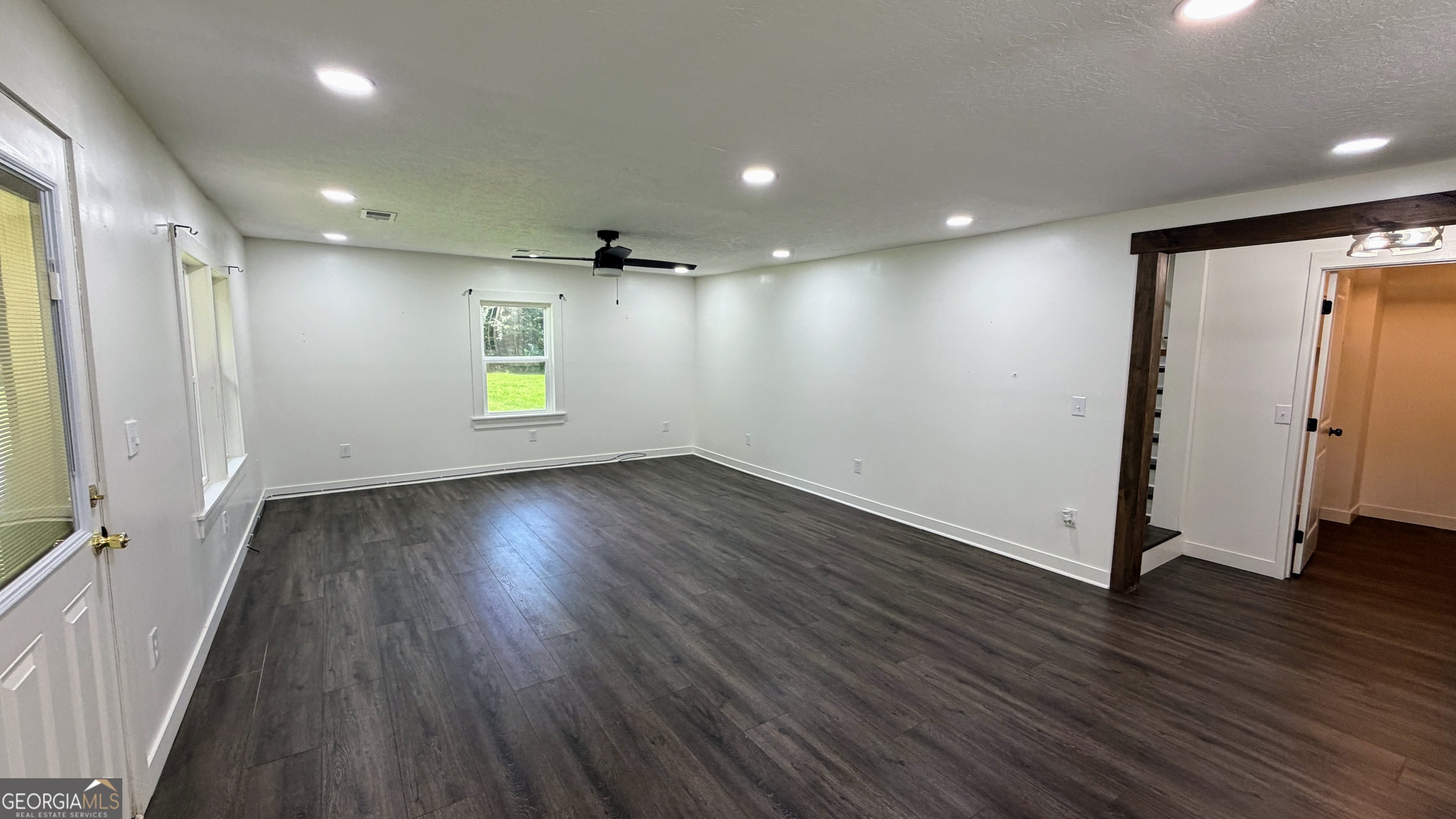4160 Mclain Street North Property Photo 6