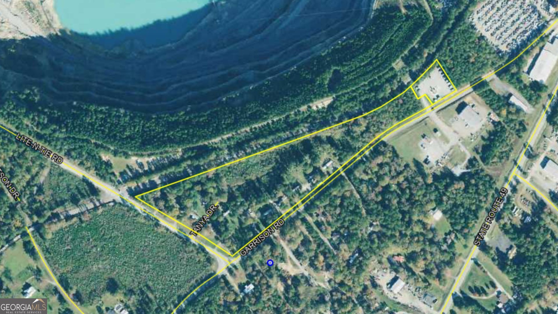 1381 Lite N Tie Road Property Photo 2