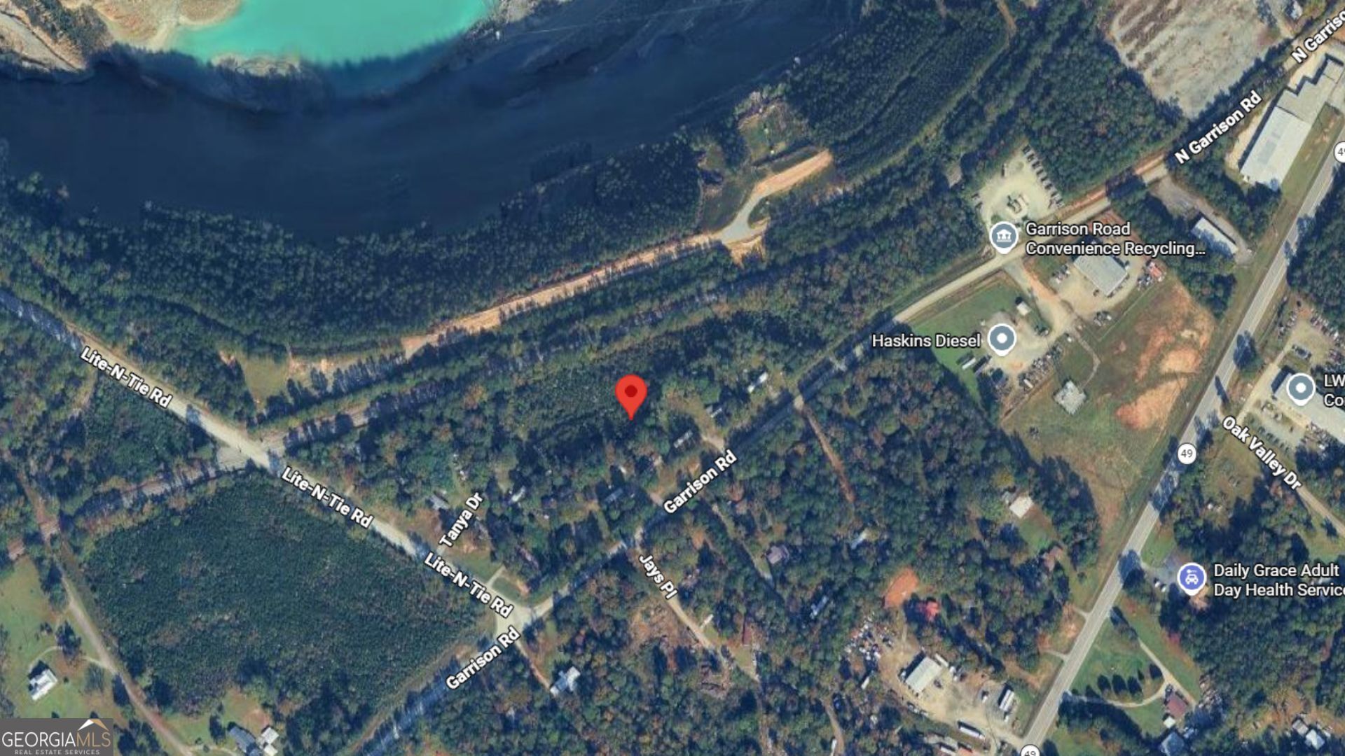 1381 Lite N Tie Road Property Photo 3