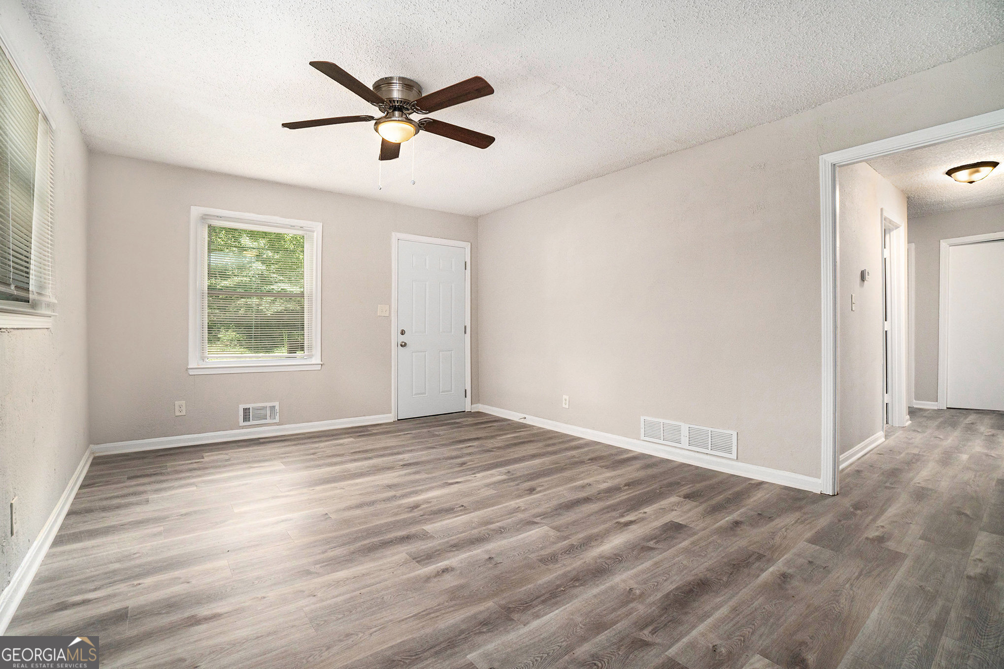 114 Howell Drive Sw Property Photo 7