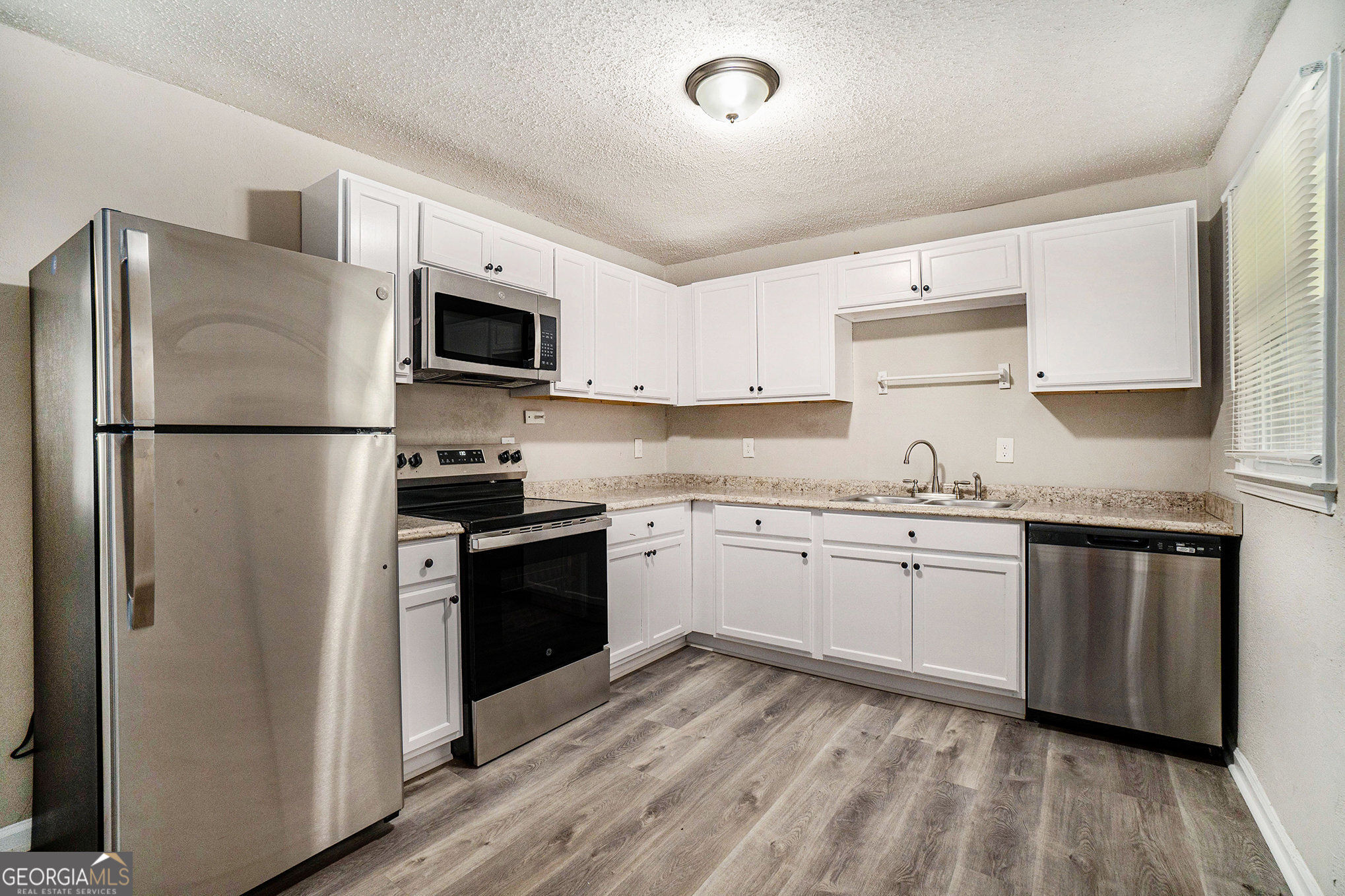 114 Howell Drive Sw Property Photo 8