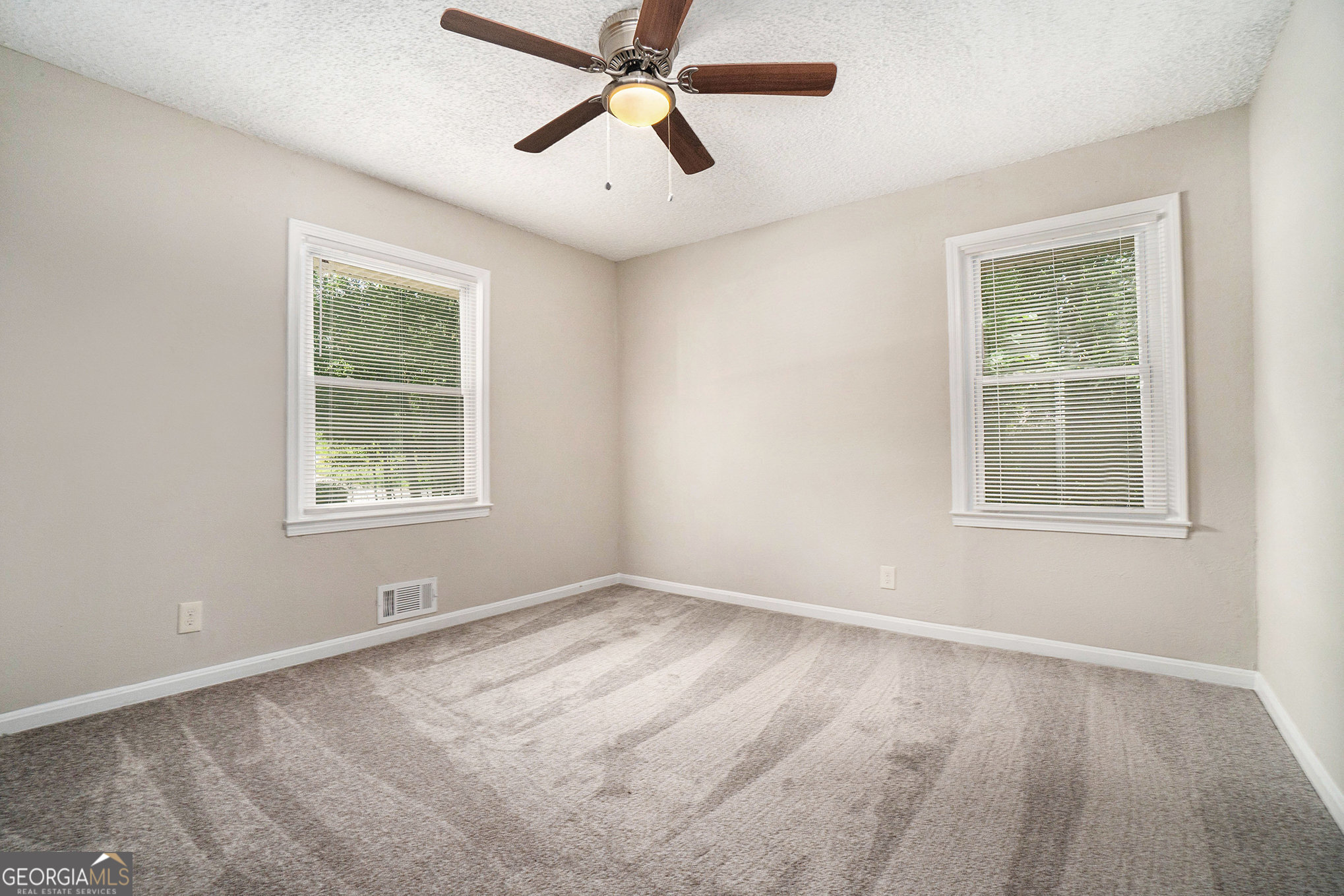 114 Howell Drive Sw Property Photo 12