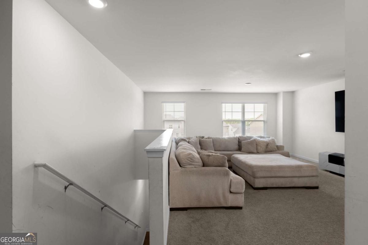 245 Canberra Way Property Photo 12
