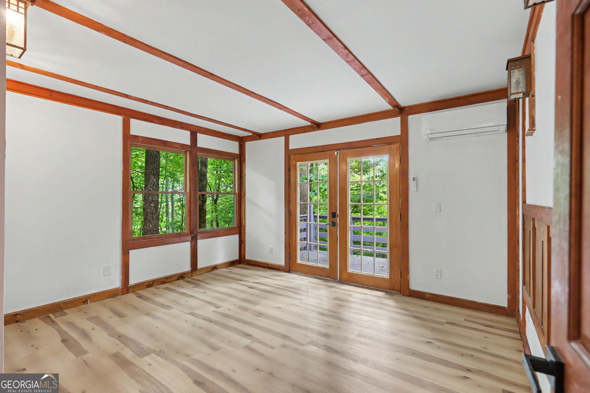 996 Crestview Drive Property Photo 19