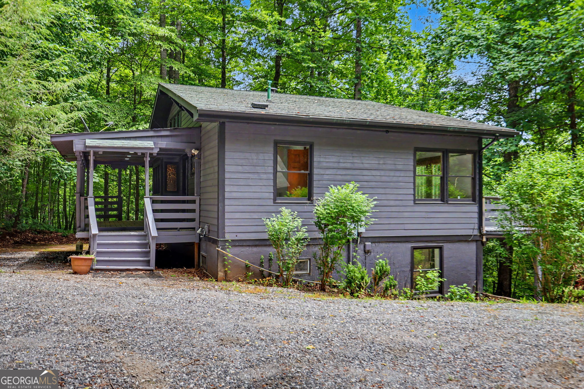 996 Crestview Drive Property Photo 30