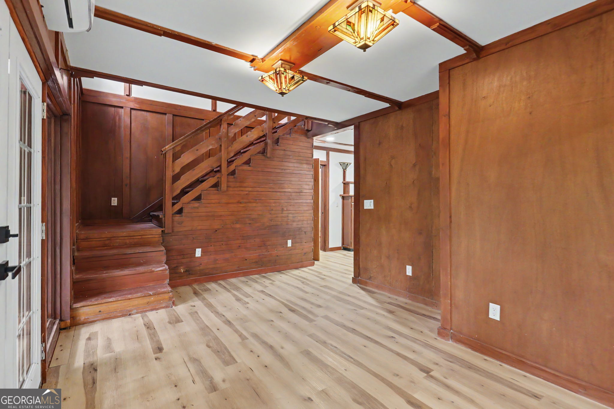 996 Crestview Drive Property Photo 41