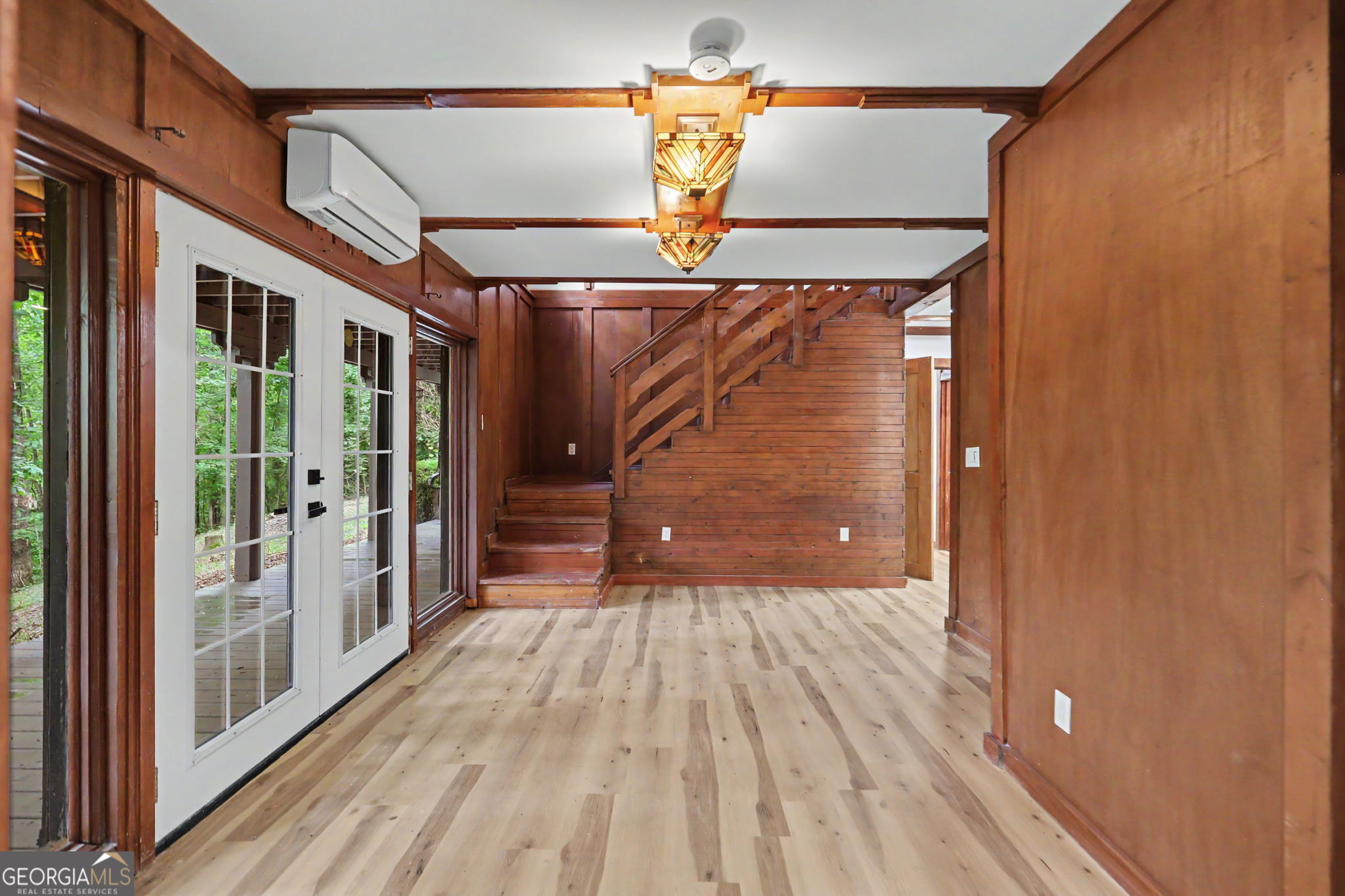 996 Crestview Drive Property Photo 42