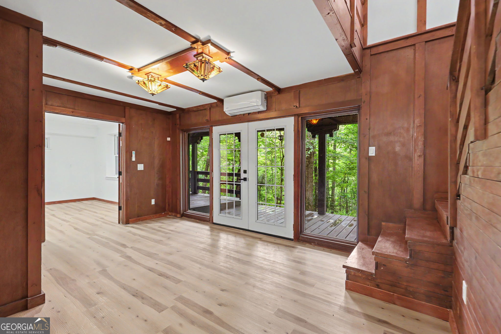 996 Crestview Drive Property Photo 43