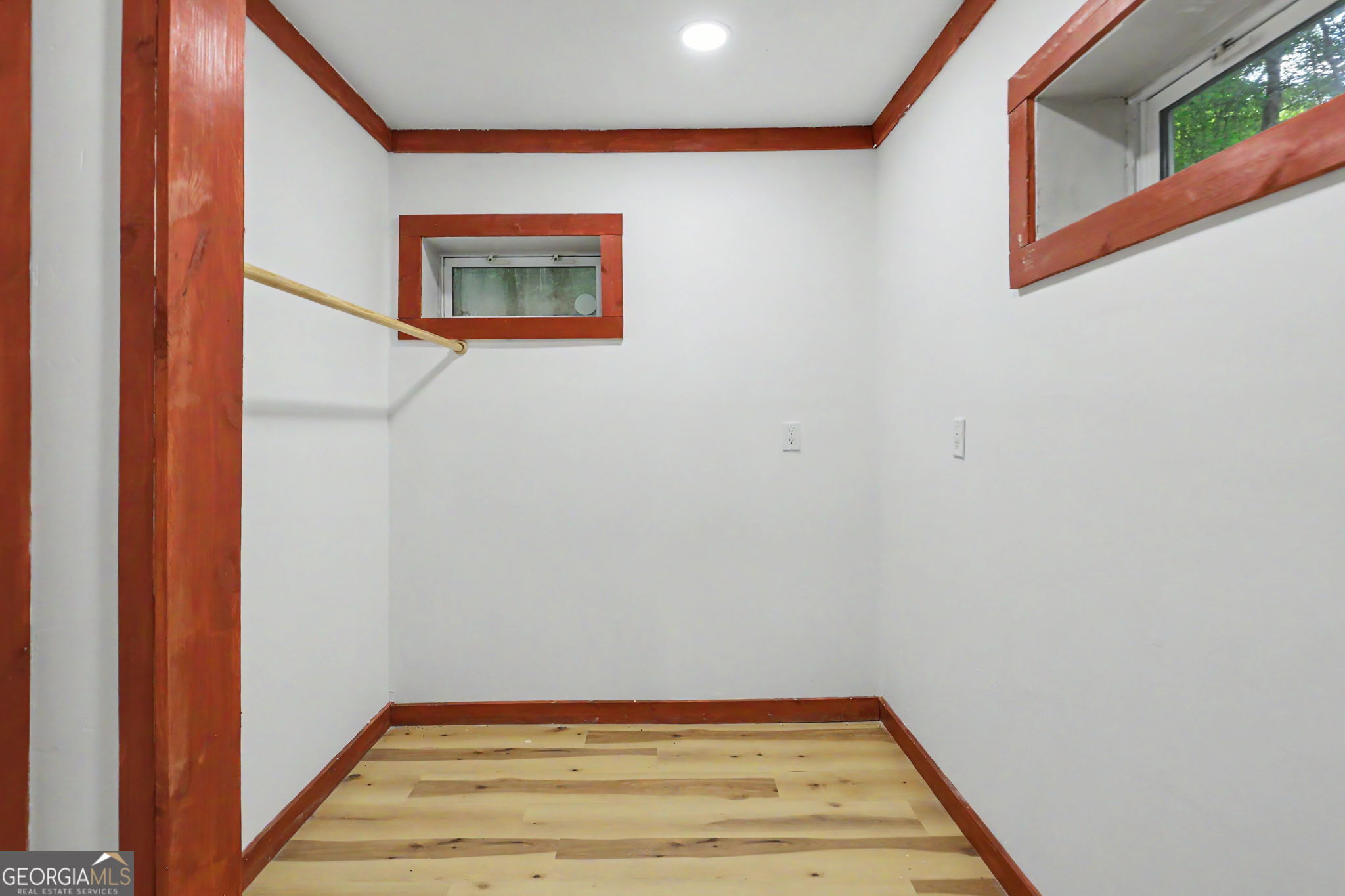 996 Crestview Drive Property Photo 48