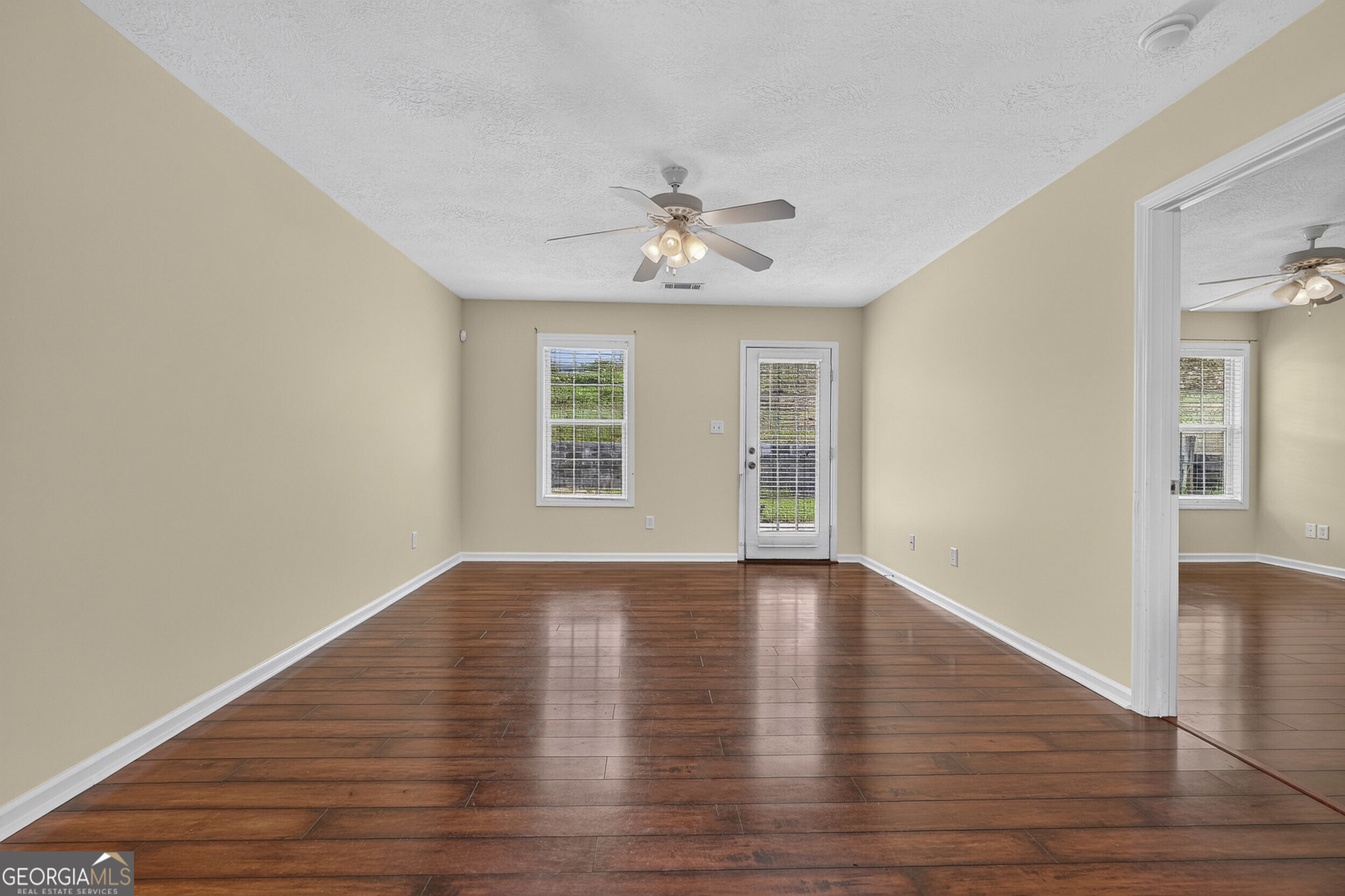 2123 Whitney South Drive Property Photo 32