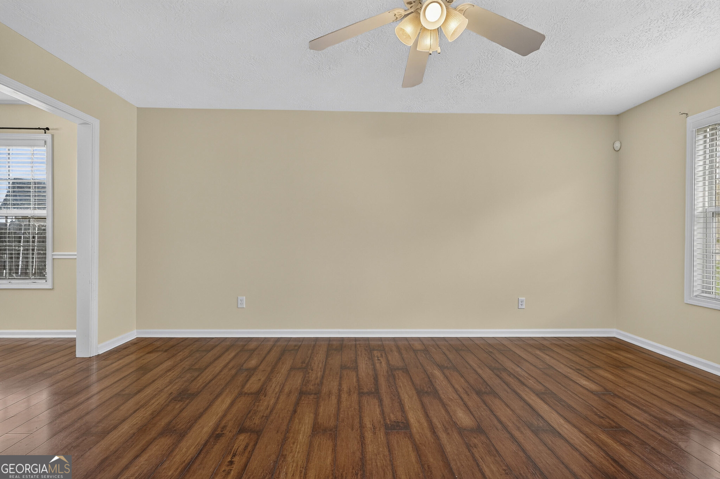 2123 Whitney South Drive Property Photo 37