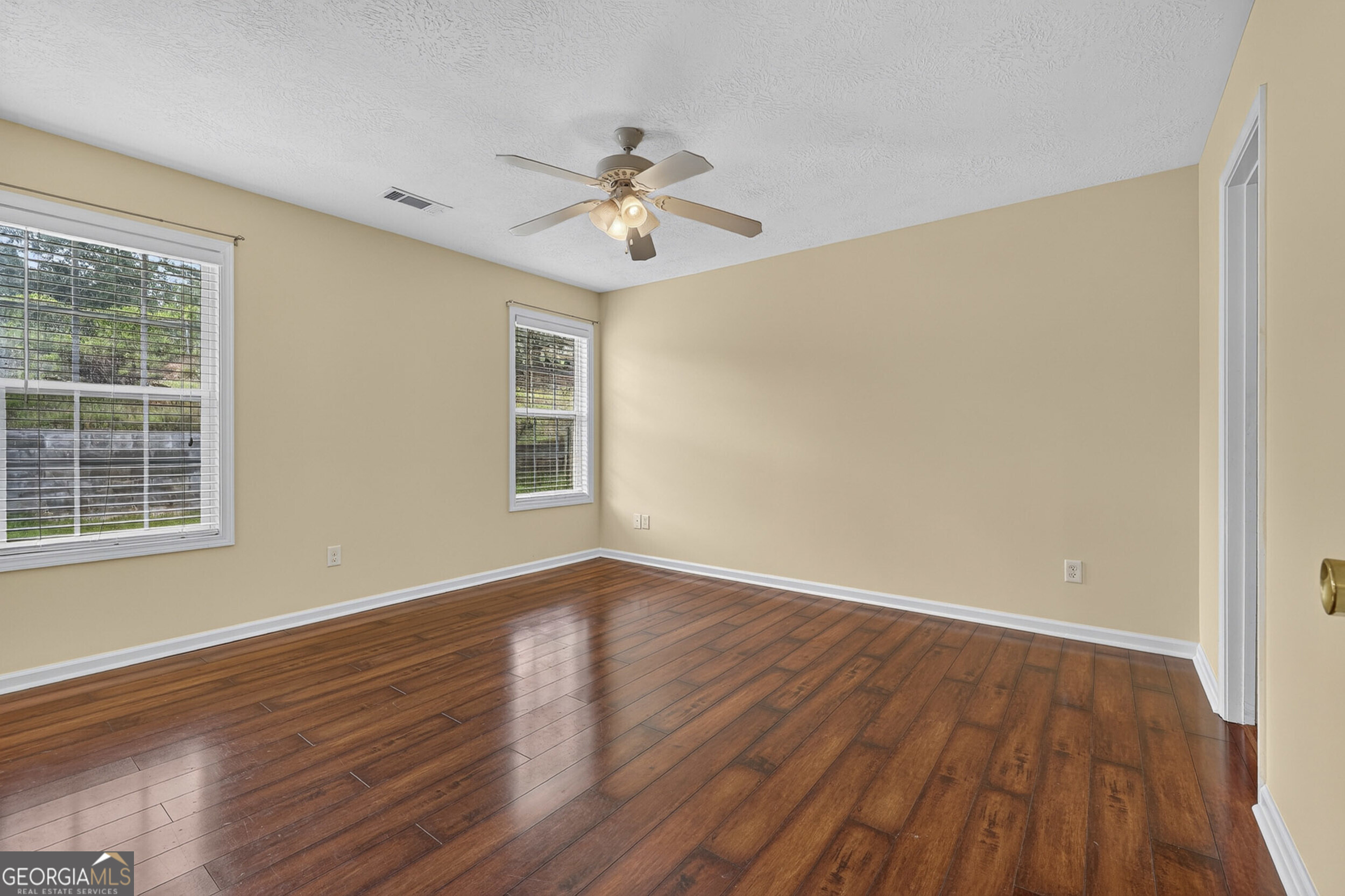 2123 Whitney South Drive Property Photo 38