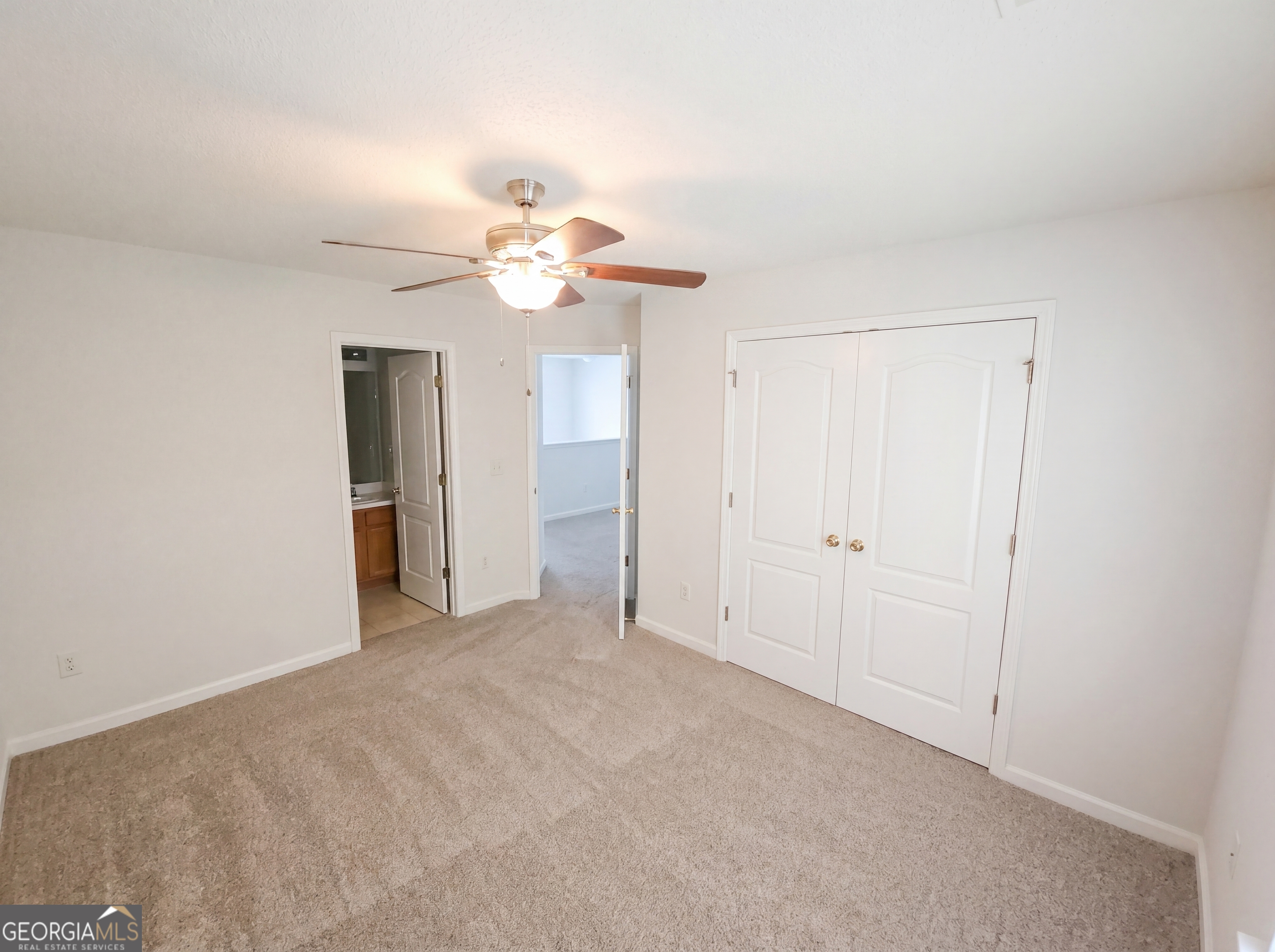 220 Fox Creek Boulevard Property Photo 4