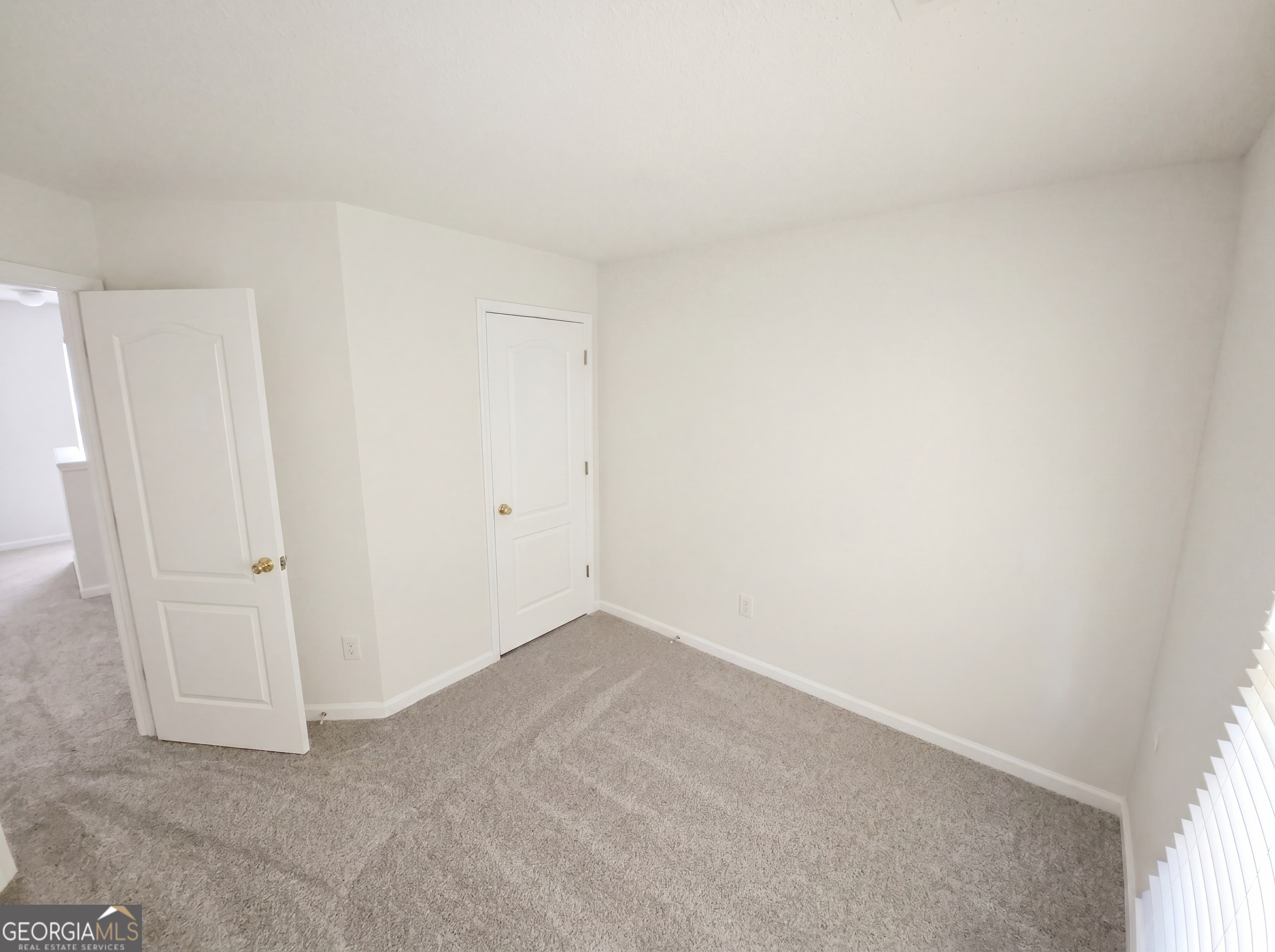220 Fox Creek Boulevard Property Photo 9