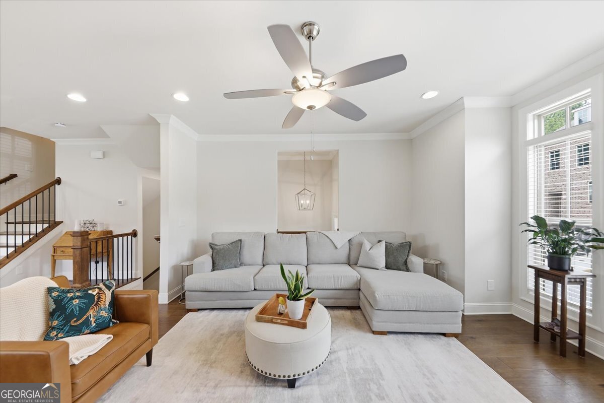 1421 Wisteria Wall Drive Property Photo 10