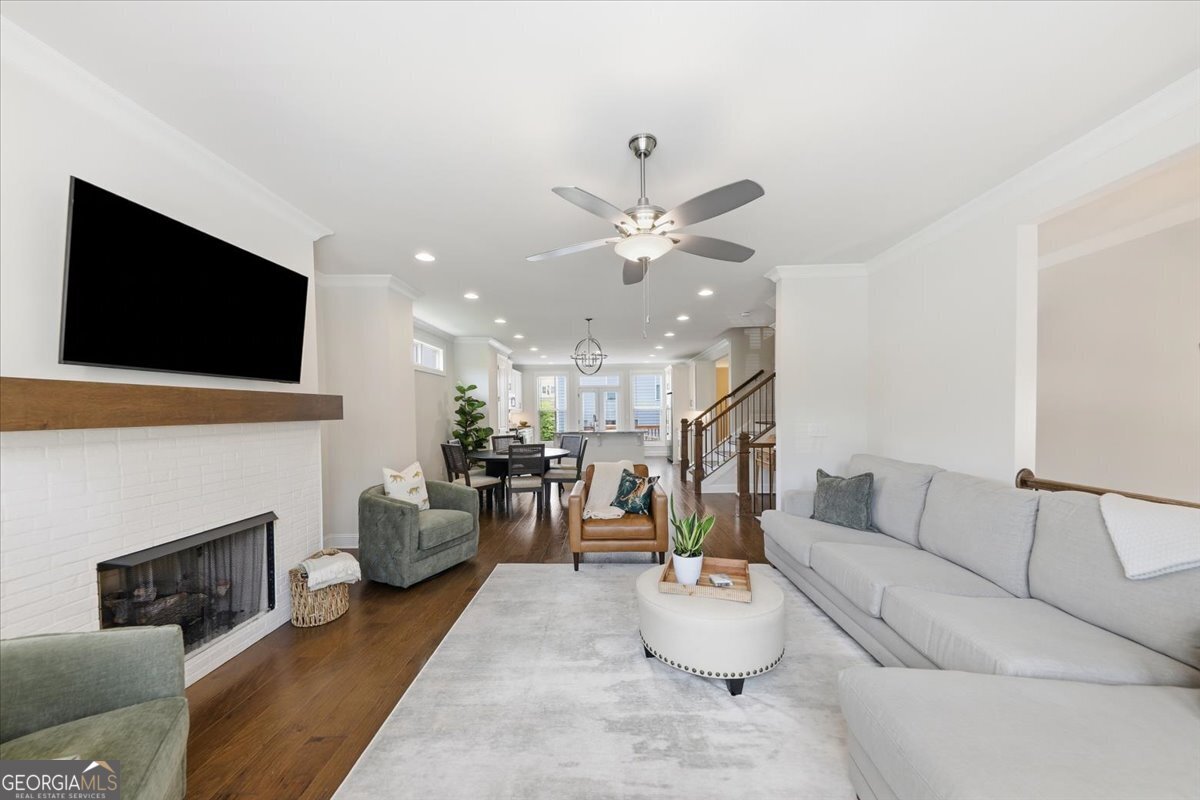 1421 Wisteria Wall Drive Property Photo 11