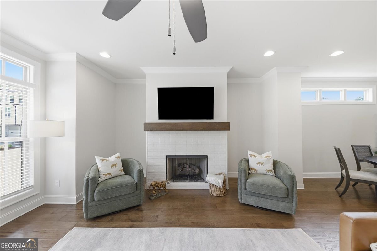 1421 Wisteria Wall Drive Property Photo 12