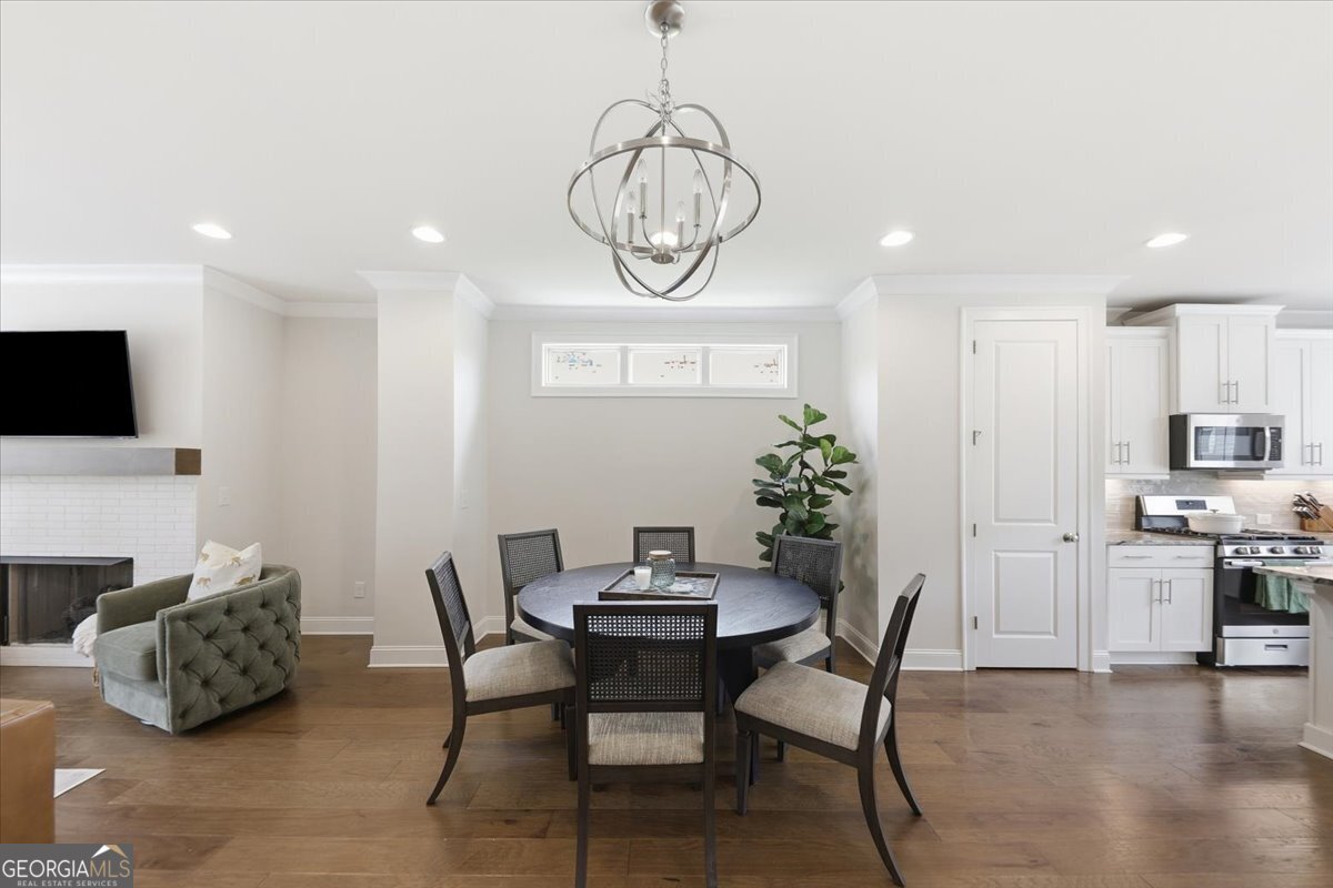 1421 Wisteria Wall Drive Property Photo 13