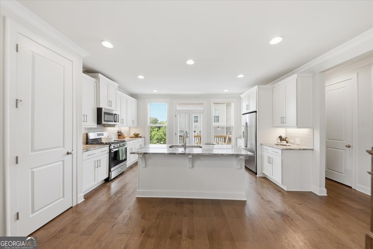 1421 Wisteria Wall Drive Property Photo 14