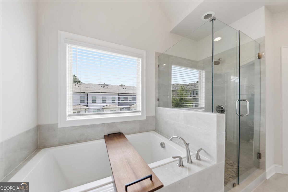 1421 Wisteria Wall Drive Property Photo 37