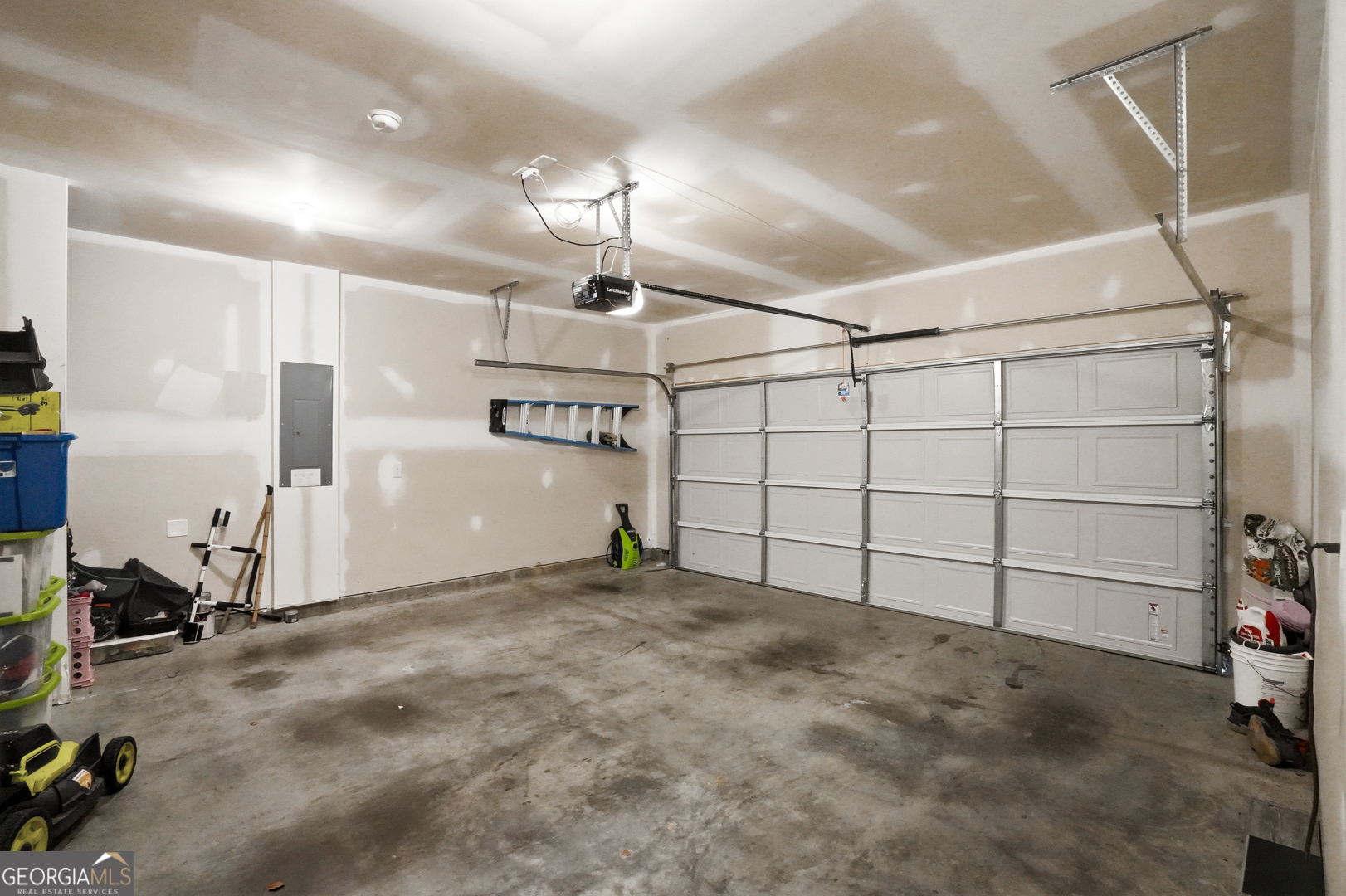 110 Waterside Drive Property Photo 26
