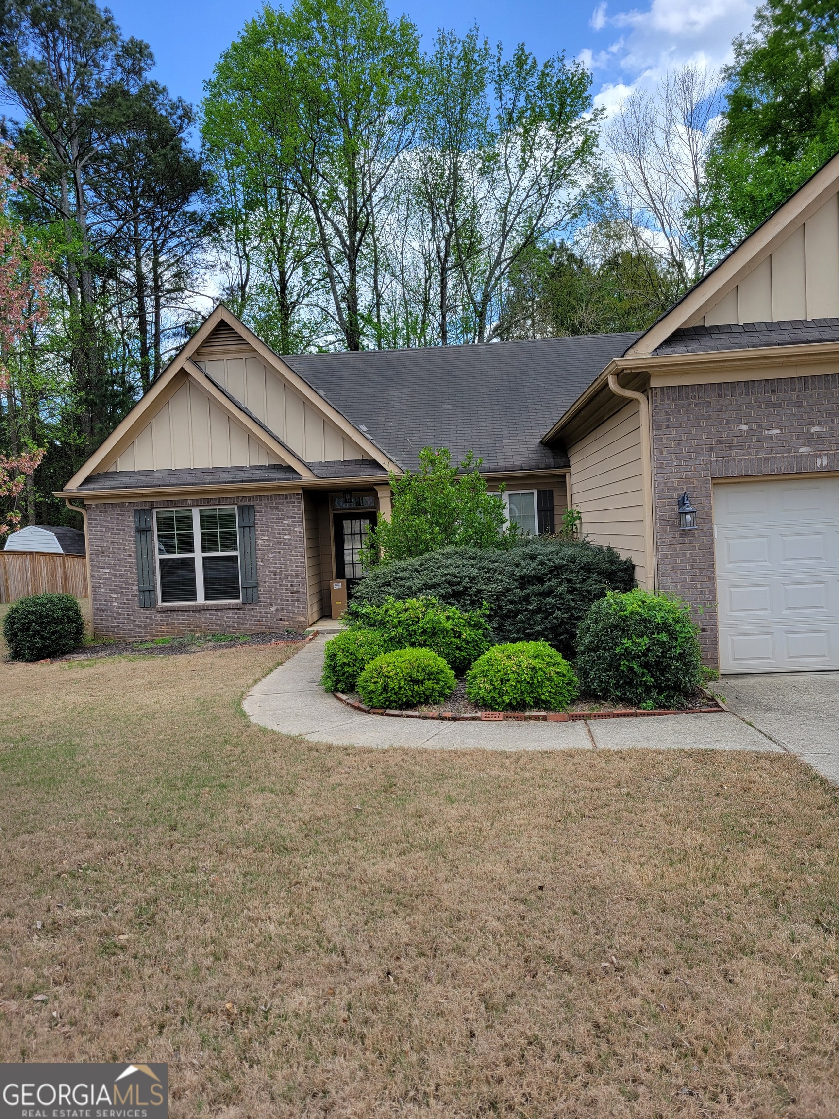 175 Spinner Drive Property Photo 1