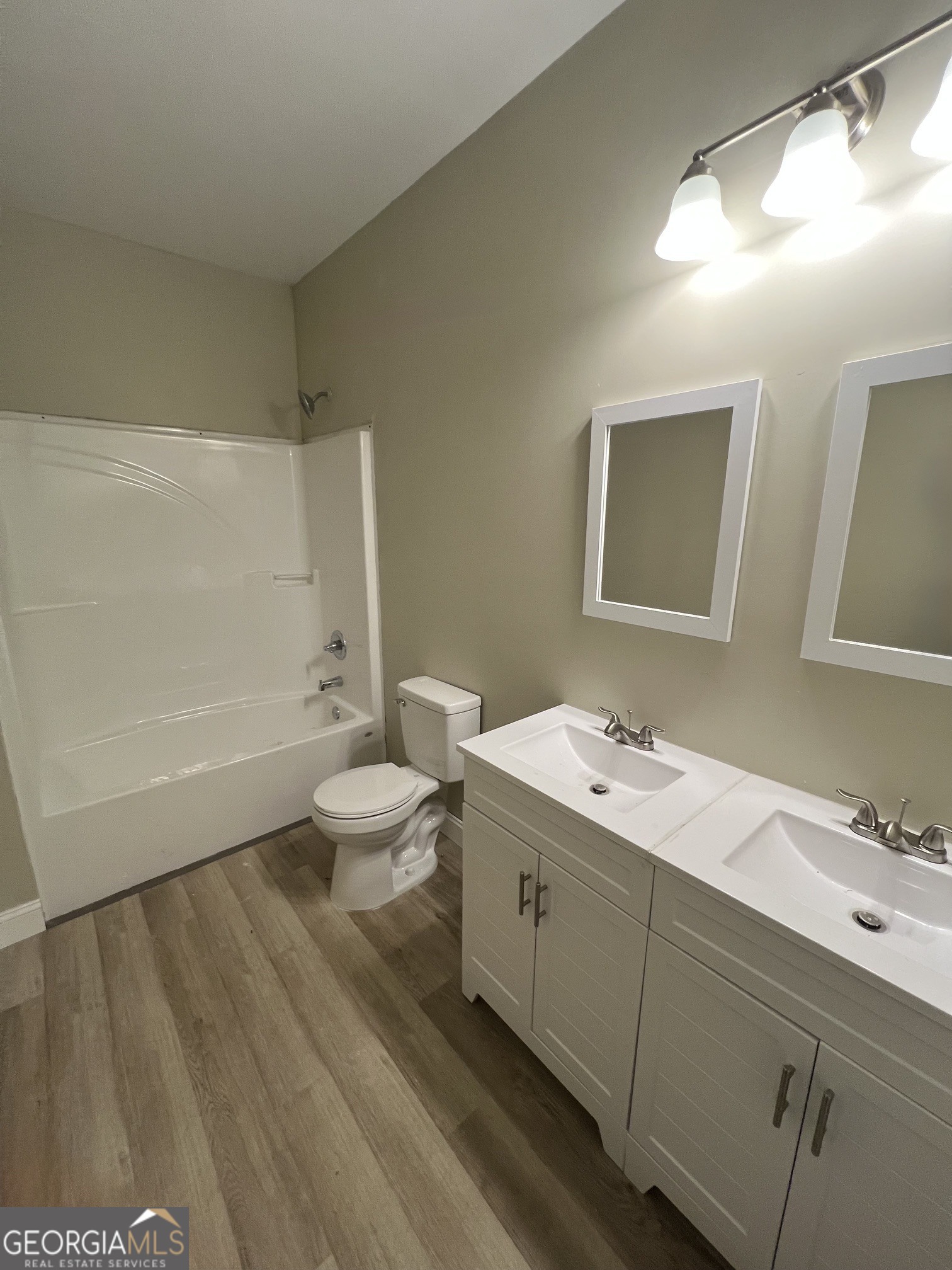 4301 Marion Avenue Property Photo 12