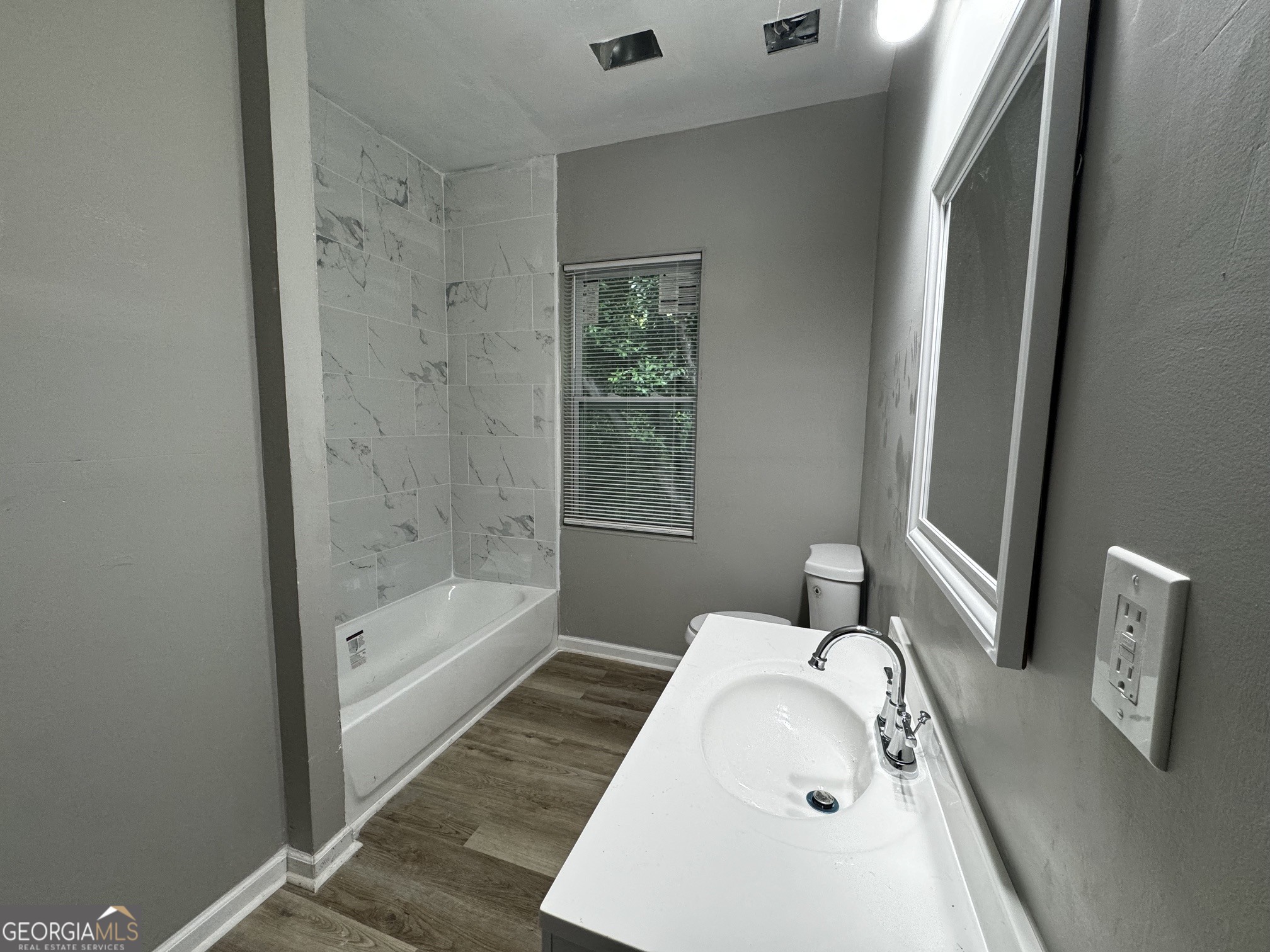 4301 Marion Avenue Property Photo 22