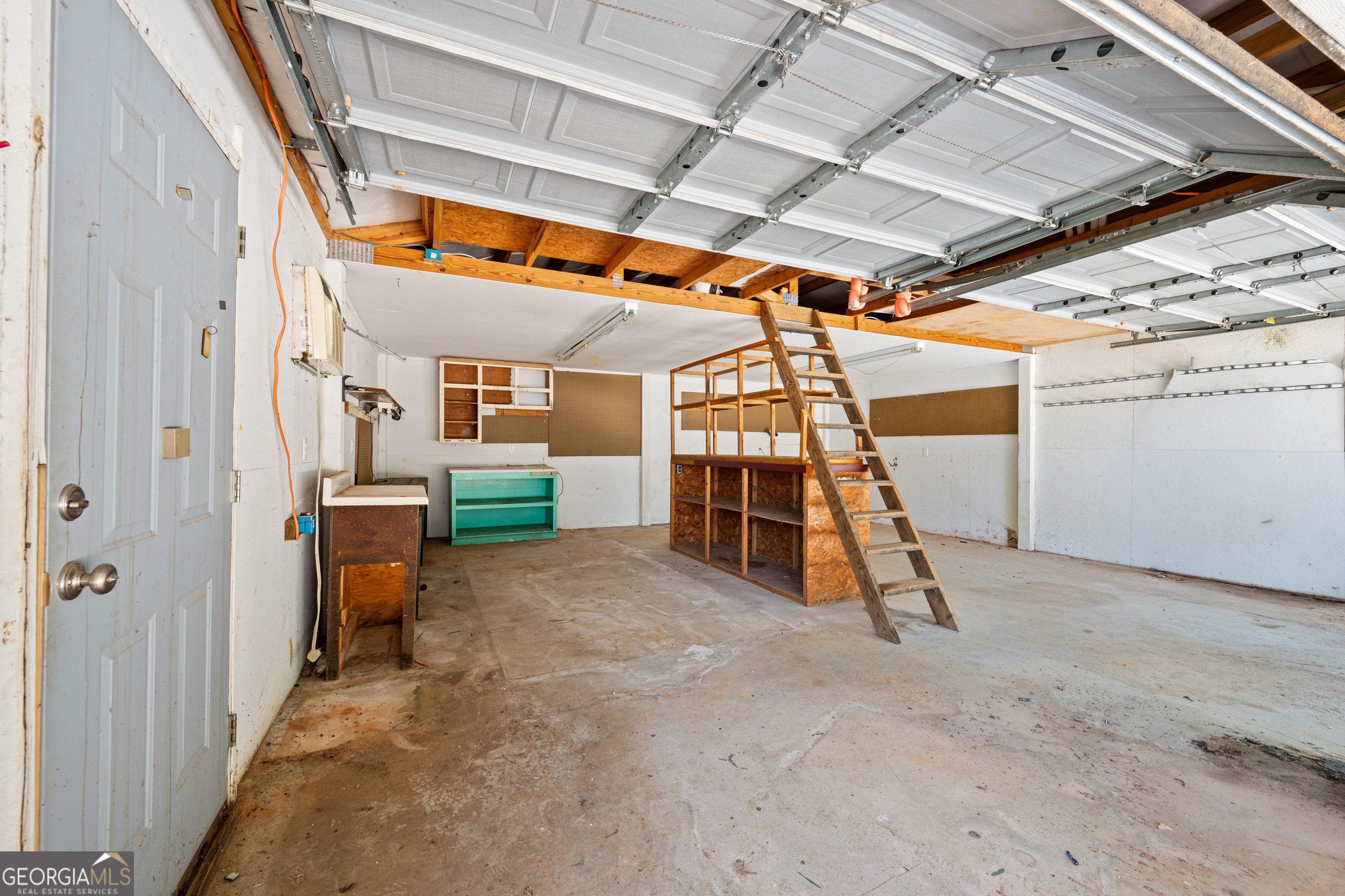 188 Deptula Road Property Photo 7